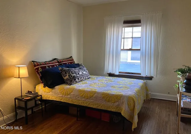 Listing Photo 3 - Condo for sale in building located at 428 Islington St, Toledo, OH 43610