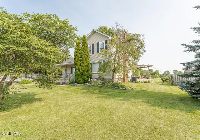 1st image of 4920 Corduroy Rd, Oregon, OH 43616 | MLS# 10010081
