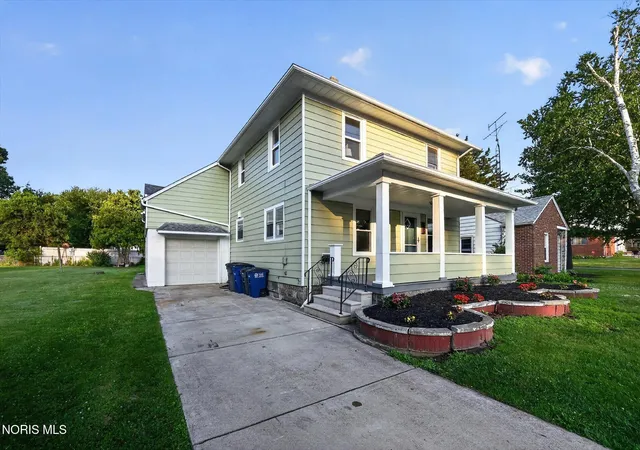Single family home for sale at 5638 Douglas Rd, Toledo, OH 43613 | MLS# 10009993 | Listing updated on 2026-09-07