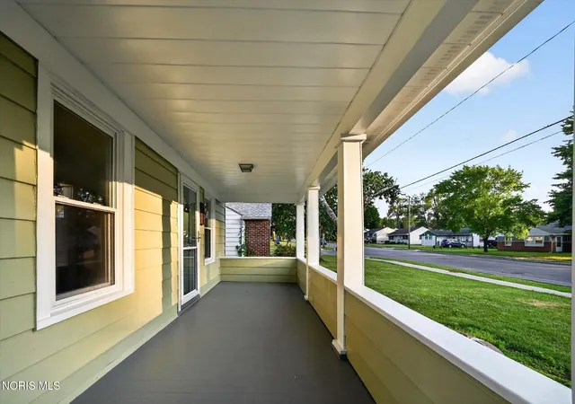 Single family home for sale at 5638 Douglas Rd, Toledo, OH 43613 | MLS# 10009993 | Listing updated on 2026-09-07