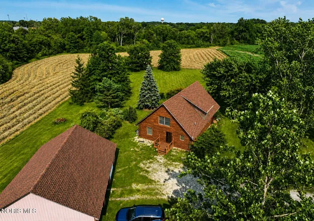 Photo 3 of Single family home for sale at 305 S Toussaint Portage Rd, Oak Harbor, OH 43449 | MLS# 10009995 | Listing updated on 2026-07-16
