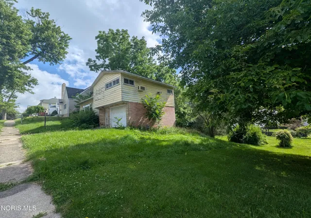Homes for sale in Fremont, OH | 613 S Wood St, Fremont, OH 43420 | MLS# 10010001