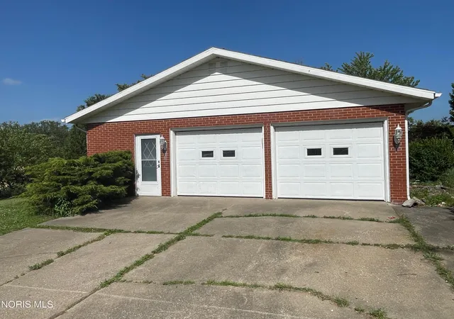 Homes for sale in Napoleon, OH | 8800 Oh-110, Napoleon, OH 43545 | MLS# 10010027