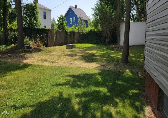 Photo 3 of Single family home for sale at 3402 N Detroit Ave, Toledo, OH 43610 | MLS# 10010018 | Listing updated on 2026-07-03