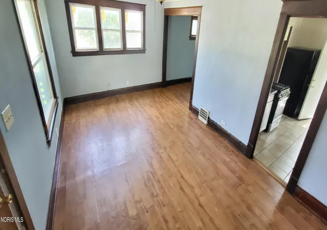 Photo 4 of Single family home for sale at 3402 N Detroit Ave, Toledo, OH 43610 | MLS# 10010018 | Listing updated on 2026-07-03