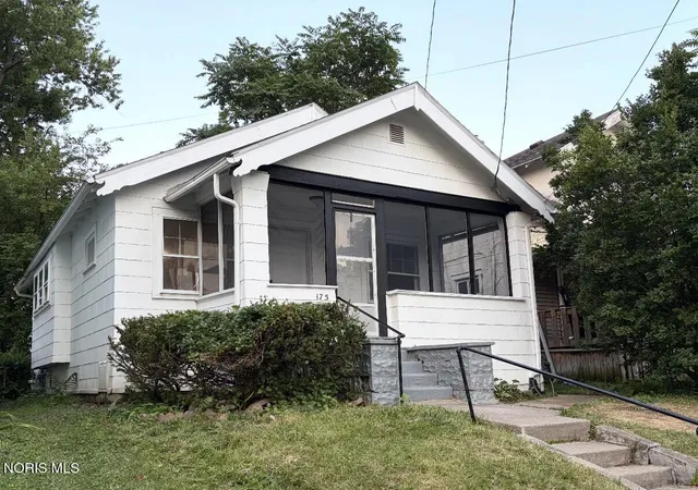 Photo 2 of Single family home for sale at 175 Corinth St, Toledo, OH 43609 | MLS# 10010072 | Listing updated on 2026-08-03