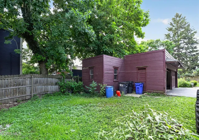 Photo 50 of Multi family home for sale at 2268 Parkwood Ave, Toledo, OH 43620 | MLS# 10010052 | Listing updated on 2026-10-02
