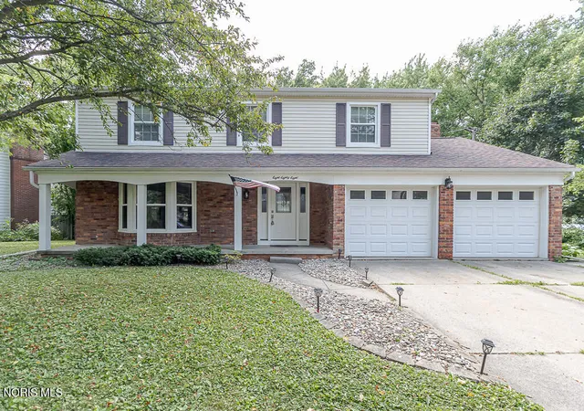 Homes for sale in Perrysburg, OH | 888 Bexley Dr, Perrysburg, OH 43551 | MLS# 10010062
