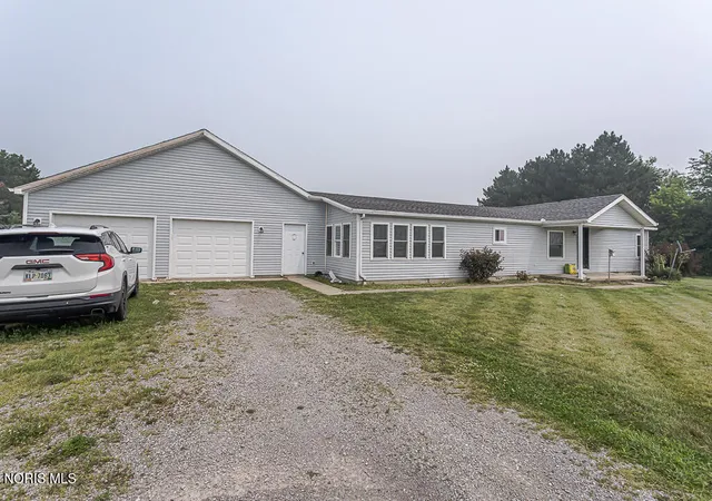 Photo 2 of Single family home for sale at 3534 Rd I, Leipsic, OH 45856 | MLS# 10010064 | Listing updated on 2026-08-03