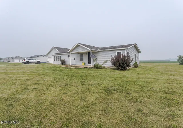 Photo 3 of Single family home for sale at 3534 Rd I, Leipsic, OH 45856 | MLS# 10010064 | Listing updated on 2026-08-03
