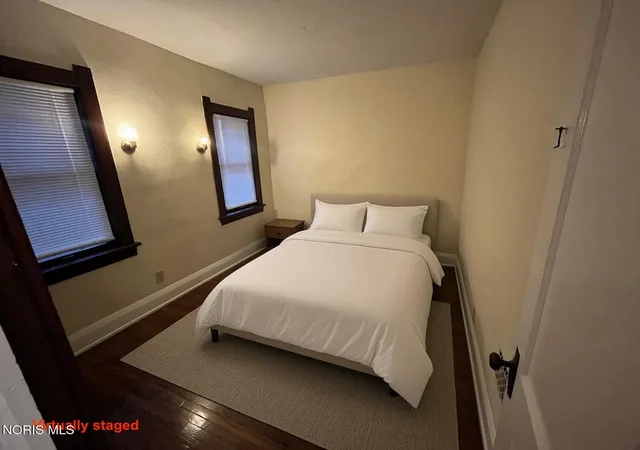 Listing Photo 2 - Condo for sale in building located at 2558 Collingwood Blvd, Toledo, OH 43610 - Unit #