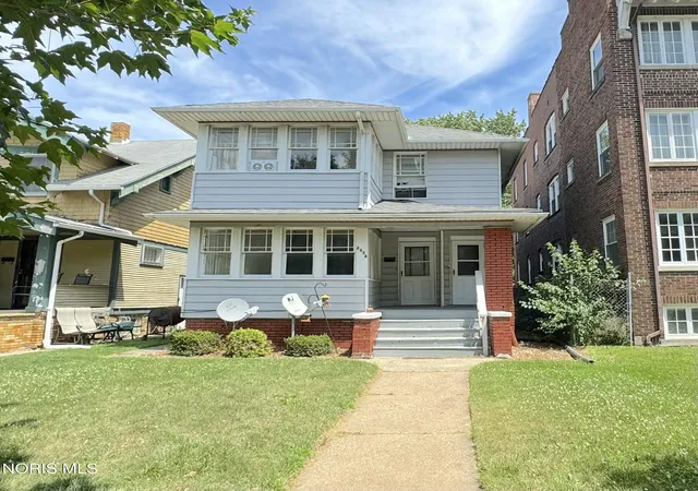 Photo 1 of Multi family home for sale at 2558 Collingwood Blvd, Toledo, OH 43610 | MLS# 10010066 | Listing updated on 2026-08-30
