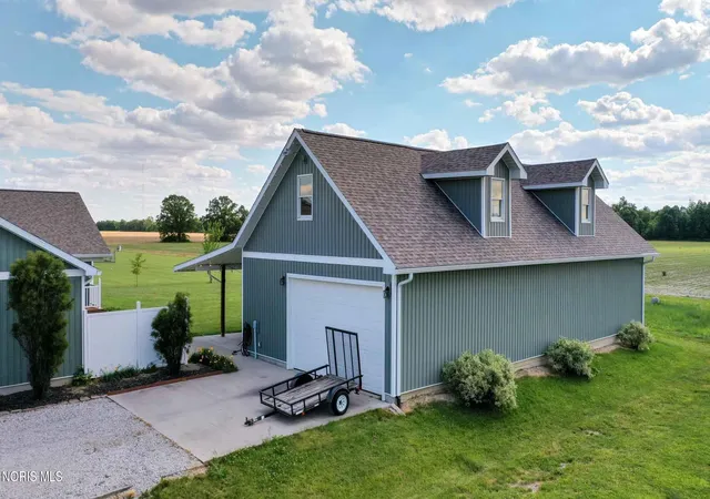 Photo 3 of Single family home for sale at 14386 Karnes Rd, Defiance, OH 43512 | MLS# 10010093 | Listing updated on 2026-08-18