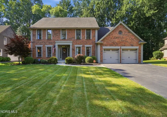 1st image of 7231 Whispering Oak Dr, Sylvania, OH 43560 | MLS# 10010100