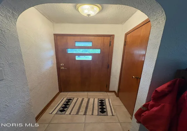 Photo 2 of Single family home for sale at 207 Gibson St, Tiffin, OH 44883 | MLS# 10010096 | Listing updated on 2026-07-10