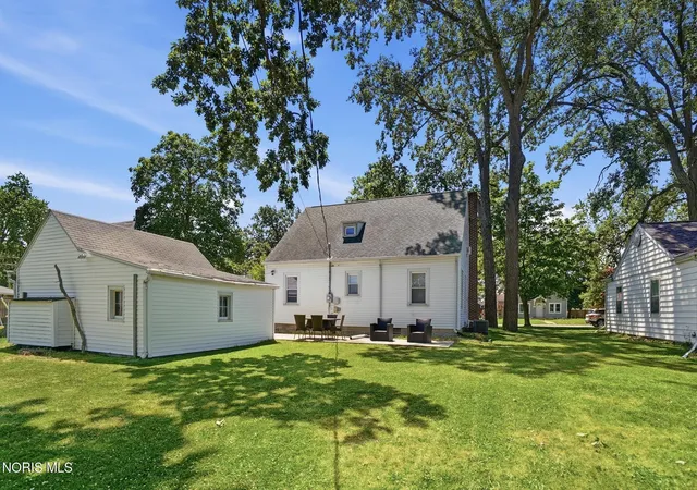 Homes for sale in Defiance, OH | 516 E Broadway Ave, Defiance, OH 43512 | MLS# 10010202