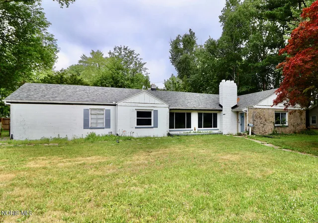 Homes for sale in Toledo, OH | 2026 Grecourt Dr, Toledo, OH 43615 | MLS# 10010131