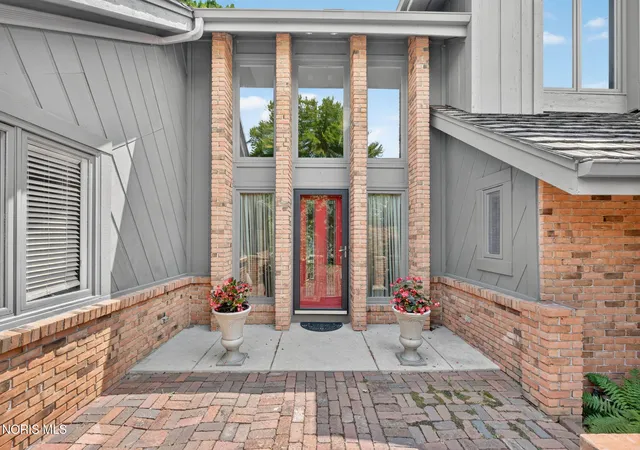 5th image of 10620 Cardiff Rd, Perrysburg, OH 43551 | MLS# 10010399