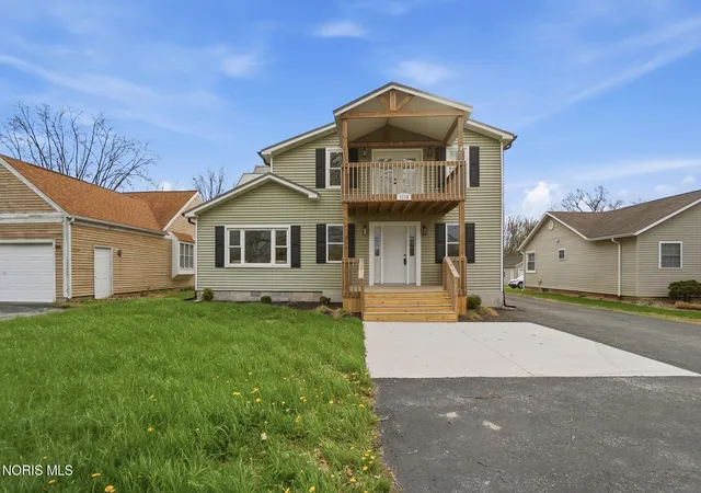 Homes for sale in Findlay, OH | 3239 N Main St, Findlay, OH 45840 | MLS# 10010177