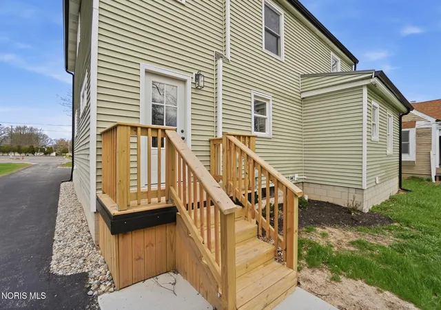 Photo 4 of Single Family Residence at 3239 N Main St, Findlay, OH 45840 | MLS# 10010177 |  | Sold on 2026-08-12