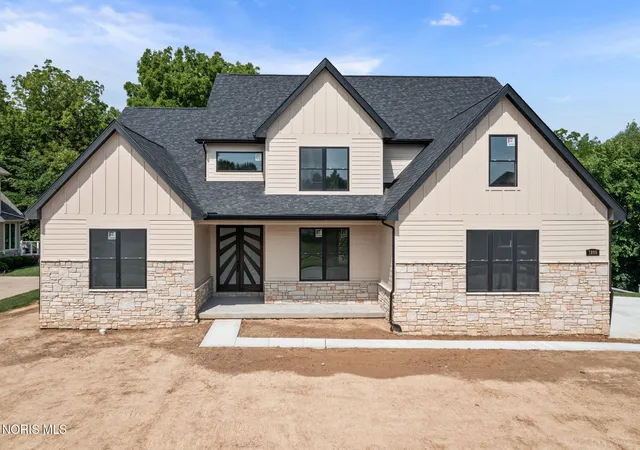 1st image of 1266 Brookwoode Rd, Perrysburg, OH 43551 | MLS# 10010288