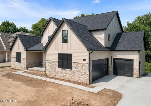 2nd image of 1266 Brookwoode Rd, Perrysburg, OH 43551 | MLS# 10010288