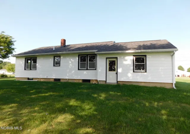 Homes for sale in Oak Harbor, OH | 345 N Behlman Rd, Oak Harbor, OH 43449 | MLS# 10010169