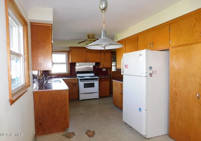 Homes for sale in Oak Harbor, OH | 345 N Behlman Rd, Oak Harbor, OH 43449 | MLS# 10010169