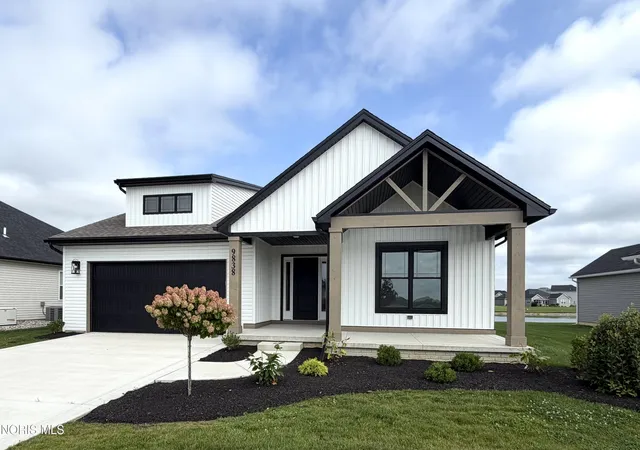 2nd image of 9838 Featherwood Ln, Sylvania, OH 43560 | MLS# 10010148