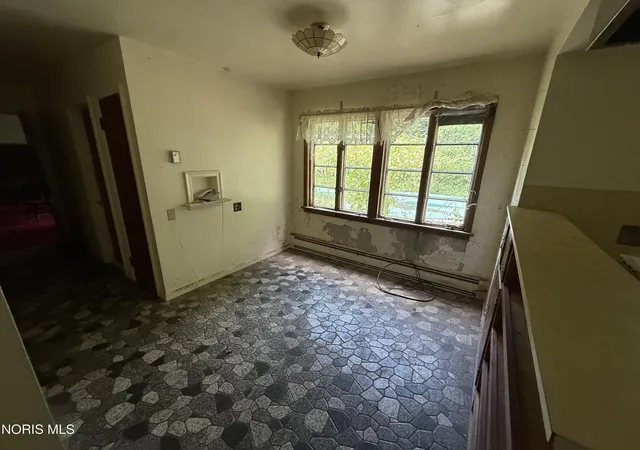4th image of 30 Lansdowne Rd, Toledo, OH 43623 | MLS# 10010152