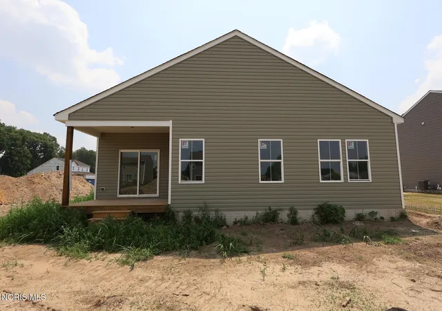 Photo 4 of Single family home for sale at 7732 Hank Dr, Holland, OH 43528 | MLS# 10010158 | Listing updated on 2026-09-16