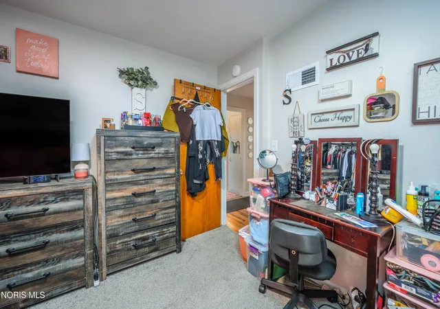 Condo for sale in building located at 2128 Secor Rd, Toledo, OH 43606 - Unit #