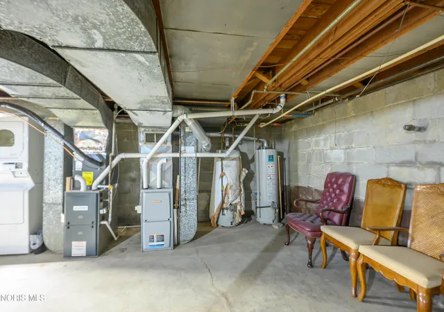 Condo for sale in building located at 2128 Secor Rd, Toledo, OH 43606 - Unit #