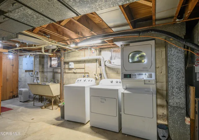 Condo for sale in building located at 2128 Secor Rd, Toledo, OH 43606 - Unit #