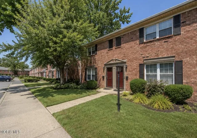 2nd image of 6524 Cornwall Ct, Sylvania, OH 43560 | MLS# 10010174