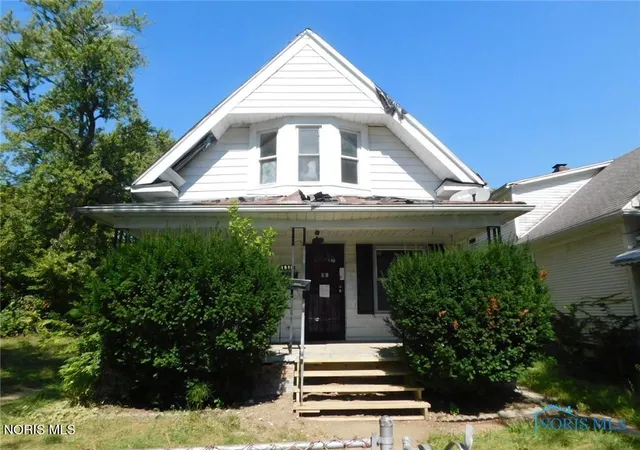 Photo 1 of Single family home for sale at 1510 Lincoln Ave, Toledo, OH 43607 | MLS# 10010172 | Listing updated on 2026-07-14