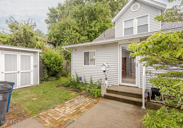 1st image of 5702 Lakeside Ave, Toledo, OH 43611 | MLS# 10010180