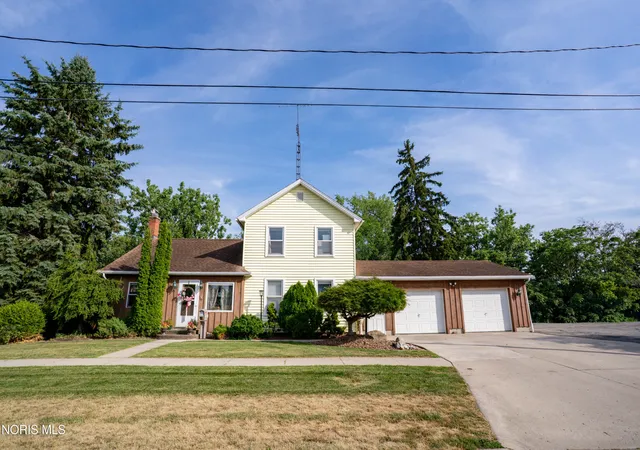 Photo 1 of Single family home for sale at 133 E Front St, Napoleon, OH 43545 | MLS# 10010240 | Listing updated on 2026-07-16