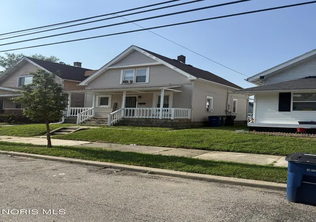 Photo 2 of Single family home for sale at 1790 Hamilton St, Toledo, OH 43607 | MLS# 10011038 | Listing updated on 2026-07-27