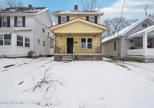 Photo 1 of Single family home for sale at 1821 Talbot St, Toledo, OH 43613 | MLS# 10010182 | Listing updated on 2026-09-09