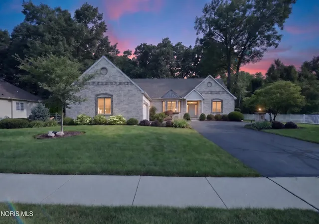 Photo 1 of Single family home for sale at 7910 Colony Woods Dr, Toledo, OH 43617 | MLS# 10010331 | Listing updated on 2026-09-12