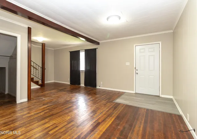Photo 3 of Sale Pending at 1221 Greenwood Ave, Toledo, OH 43605 | MLS# 10010208 | Listing updated on 2026-09-11