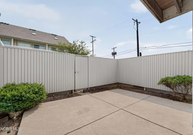 23rd image of 2540 W Village Dr, Toledo, OH 43614 | MLS# 10010660