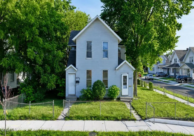 Multi family home for sale at 637 Elmore St, Toledo, OH 43605 | MLS# 10010310
