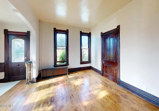Photo 3 of Multi family home for sale at 637 Elmore St, Toledo, OH 43605 | MLS# 10010310 | Listing updated on 2026-07-10