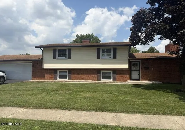 Homes for sale in Findlay, OH | 100 Northcliff Dr, Findlay, OH 45840 | MLS# 10010227