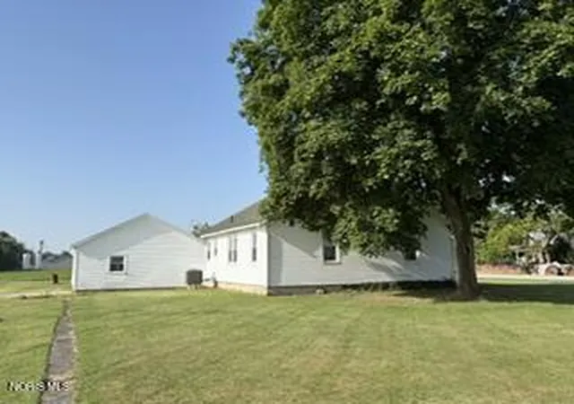 Photo 4 of Single family home for sale at 1019 N State Route 635, Bascom, OH 44809 | MLS# 10010327 | Listing updated on 2026-07-14