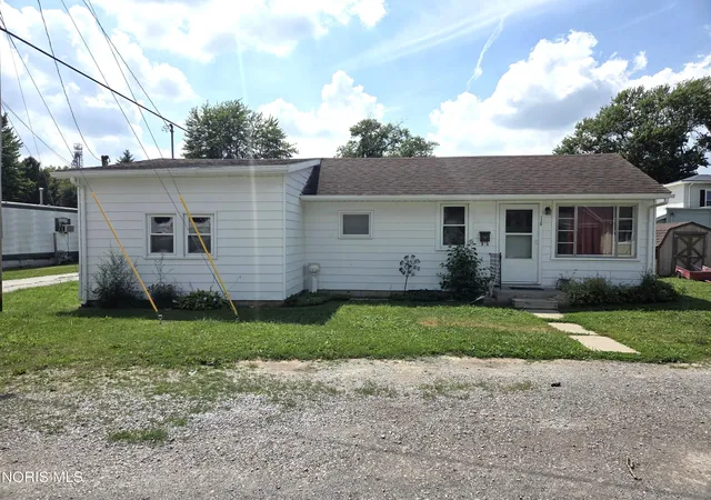 Homes for sale in North Baltimore, OH | 119 N Taylor St, North Baltimore, OH 45872 | MLS# 10010250