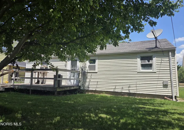 Photo 3 of Sale Pending at 709 Putnam St, Findlay, OH 45840 | MLS# 10010270 | Listing updated on 2026-08-17