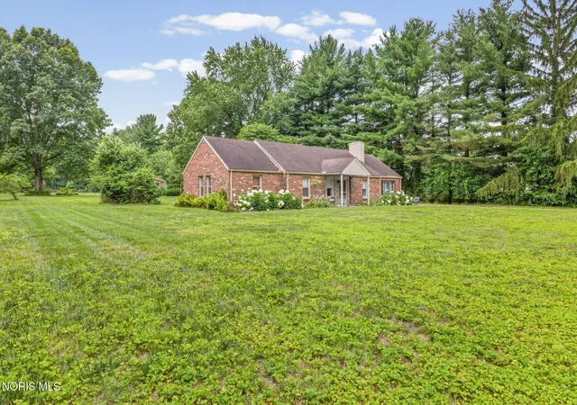 Homes for sale in Swanton, OH | 14231 Sherman-White Rd, Swanton, OH 43558 | MLS# 10010258